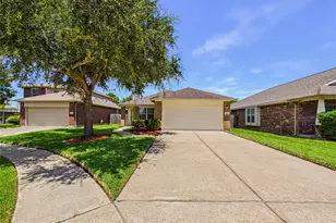 806 Rocky Rose Ct, La Marque, TX 77568 - Photo 3