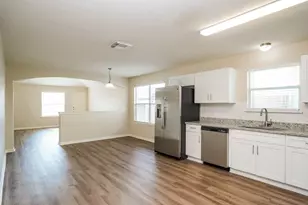 8583 Chaletford Dr, Houston, TX 77044 - Photo 7