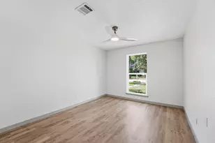 1914 Lazy Grove Dr, Kingwood, TX 77339 - Photo 13