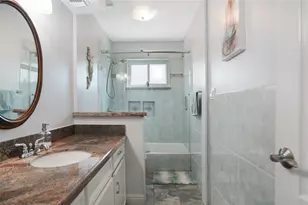 9223 Petersham Dr, Houston, TX 77031 - Photo 33