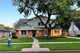 9223 Petersham Dr, Houston, TX 77031 - Photo 3