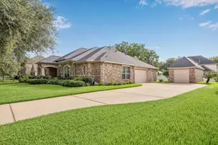 3503 Parkside Dr, Pearland, TX 77584 - Photo 3