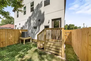 1222 E 33rd St, Houston, TX 77022 - Photo 19