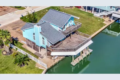 1319 Hawaii Drive, Galveston, TX 77554 - Photo 3