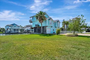1319 Hawaii Dr, Galveston, TX 77554 - Photo 7