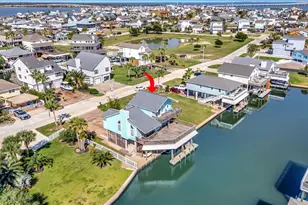 1319 Hawaii Dr, Galveston, TX 77554 - Photo 5