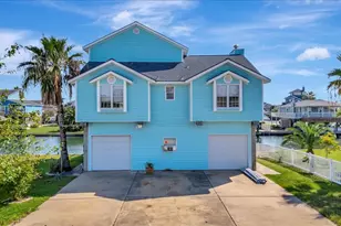 1319 Hawaii Dr, Galveston, TX 77554 - Photo 1