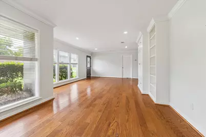 5329 Judalon Lane, Houston, TX 77056 - Photo 7