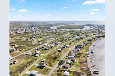 444 Blue Water Boulevard, Sargent, TX 77414 - Photo 15