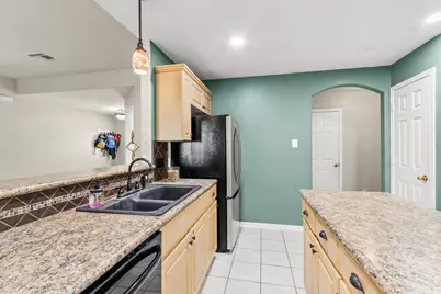 217 Kellyn Court, Conroe, TX 77306 - Photo 9