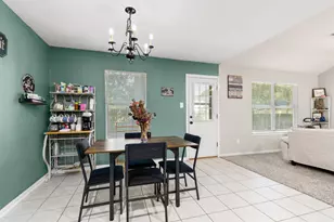 217 Kellyn Ct, Conroe, TX 77306 - Photo 11