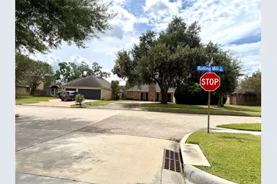 842 Rolling Mill Dr, Sugar Land, TX 77498 - Photo 23