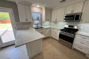 11035 Heather Bluff Ln, Houston, TX 77075 - Photo 5