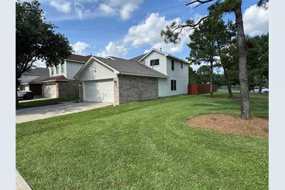 11035 Heather Bluff Lane, Houston, TX 77075 - Photo 17