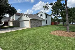 11035 Heather Bluff Ln, Houston, TX 77075 - Photo 17