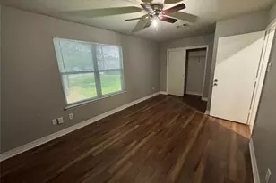 11035 Heather Bluff Ln, Houston, TX 77075 - Photo 9