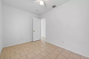 312 Travis St, Richmond, TX 77469 - Photo 17
