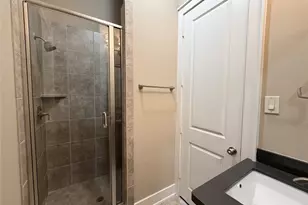 3917 Rose St, Houston, TX 77007 - Photo 7