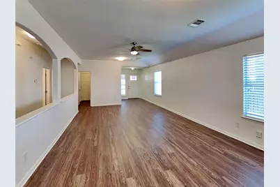 13210 Ambrosa Drive, Houston, TX 77044 - Photo 7