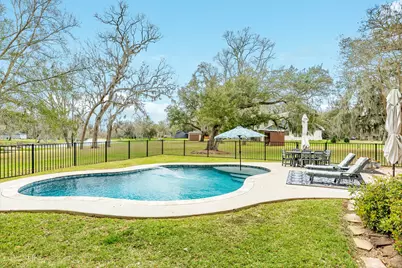 2403 Whitetail Lane, Lake Jackson, TX 77566 - Photo 33