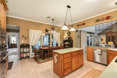 2403 Whitetail Lane, Lake Jackson, TX 77566 - Photo 13