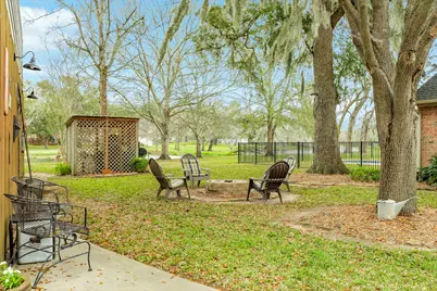 2403 Whitetail Lane, Lake Jackson, TX 77566 - Photo 41