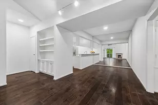 11711 Memorial Dr, Houston, TX 77024 - Photo 7