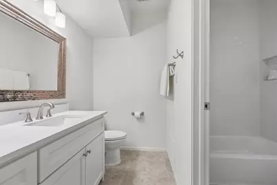 11711 Memorial Drive #540, Houston, TX 77024 - Photo 23
