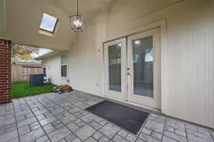 21725 York Timbers Dr, Kingwood, TX 77339 - Photo 43