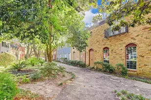 5206 Arboles Dr, Houston, TX 77035 - Photo 13