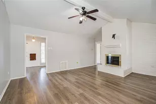 9430 Claridge Dr, Houston, TX 77031 - Photo 13
