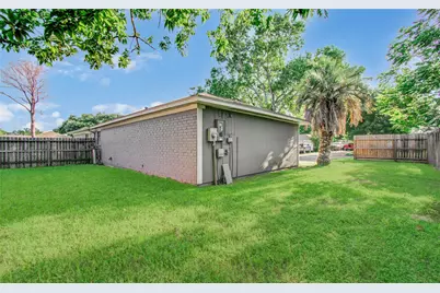 9430 Claridge Drive, Houston, TX 77031 - Photo 33