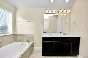24654 Greenwood Bay Dr, Richmond, TX 77406 - Photo 9