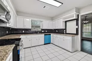 2402 Oak Shores Dr, Houston, TX 77339 - Photo 13