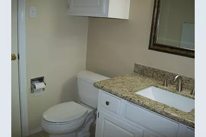 14333 Memorial Drive #32, Houston, TX 77079 - Photo 17