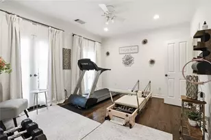 11840 Stuckey Ln, Houston, TX 77024 - Photo 23