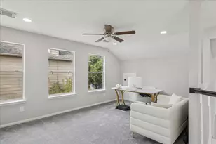 11306 Avon Pl, Houston, TX 77066 - Photo 15