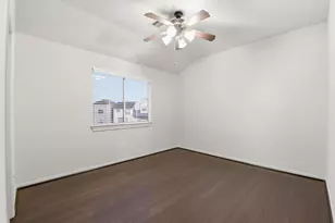 3209 Clearview Cir, Houston, TX 77025 - Photo 35