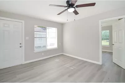 6010 Collingsworth #2, Houston, TX 77026 - Photo 13