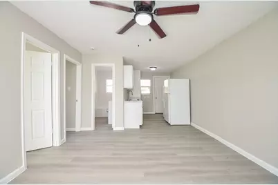 6010 Collingsworth #2, Houston, TX 77026 - Photo 7
