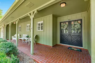 17 Seminole Ln, West Columbia, TX 77486 - Photo 5