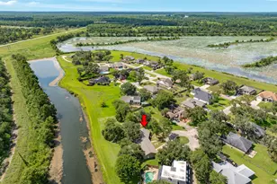 17 Seminole Ln, West Columbia, TX 77486 - Photo 41