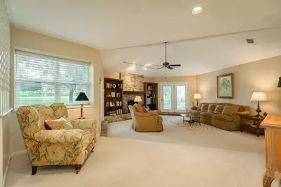 17 Seminole Lane, West Columbia, TX 77486 - Photo 9