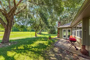 17 Seminole Ln, West Columbia, TX 77486 - Photo 31