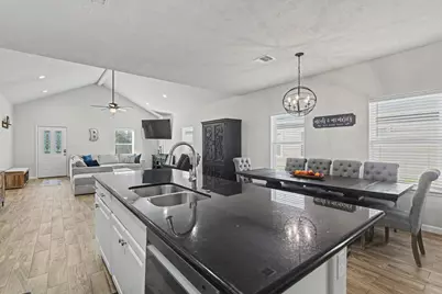 186 N Village Cove Loop, Livingston, TX 77351 - Photo 13