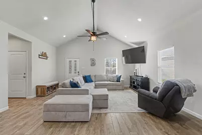 186 N Village Cove Loop, Livingston, TX 77351 - Photo 7