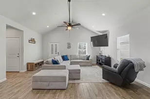 186 N Village Cove Loop, Livingston, TX 77351 - Photo 7