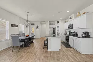 186 N Village Cove Loop, Livingston, TX 77351 - Photo 9