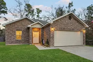 186 N Village Cove Loop, Livingston, TX 77351 - Photo 1