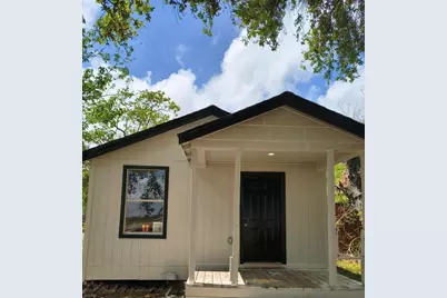 115 Bay Street N, Texas City, TX 77590 - Photo 1